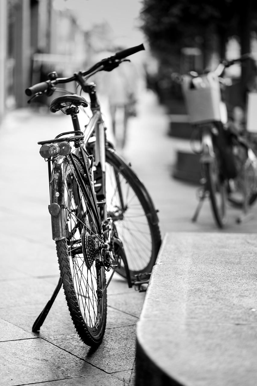 découvrez des solutions innovantes pour un transport urbain durable, réduisant l'empreinte carbone et améliorant la qualité de vie en ville.