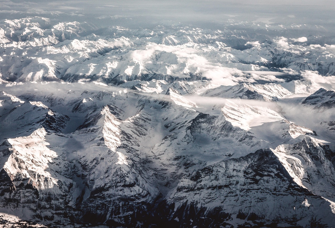 Les Alpes face au déclin imminent de la neige : enjeux et perspectives