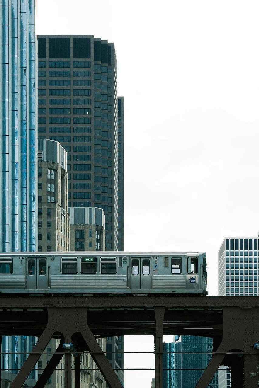 Les bienfaits du voyage en train pour diminuer votre empreinte carbone