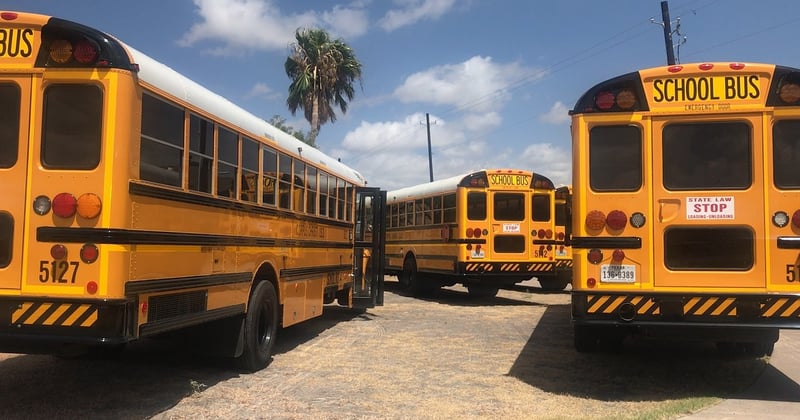Comment réduire l'empreinte carbone du transport scolaire : 7 leviers