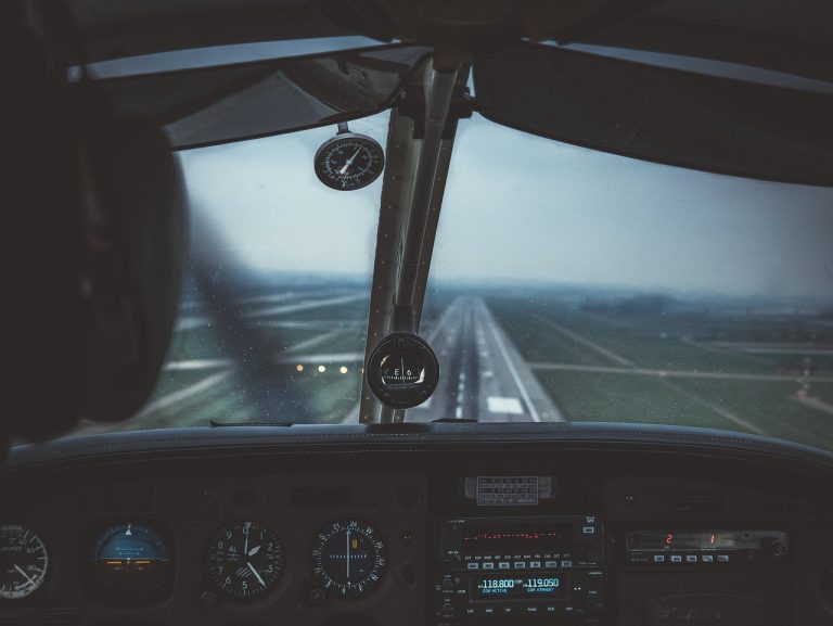 découvrez l'univers de l'aviation : histoire, innovations, actualités et conseils pour passionnés d'aéronautique, professionnels et amateurs de vols. explorez les dernières avancées, tendances et faits marquants du secteur aérien.