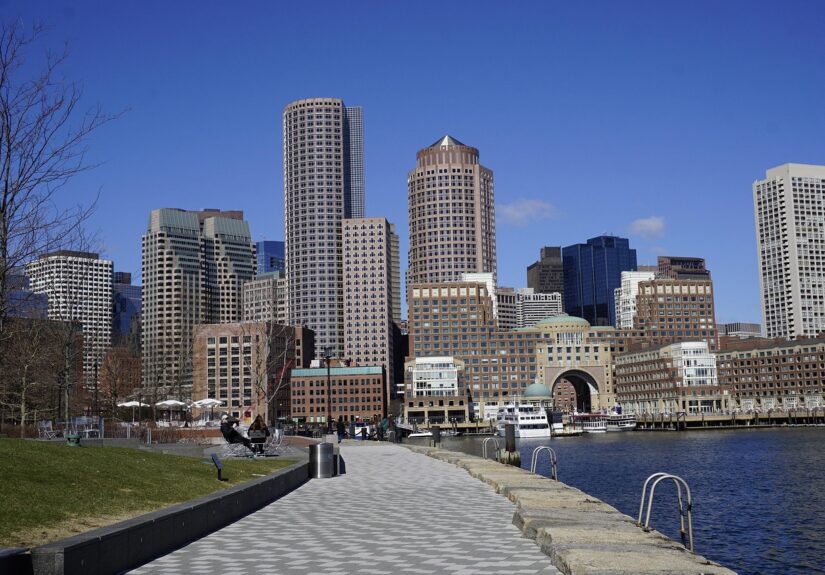 découvrez le tourisme durable : voyager responsablement en respectant l'environnement, les cultures locales et en soutenant les économies locales pour préserver notre planète.