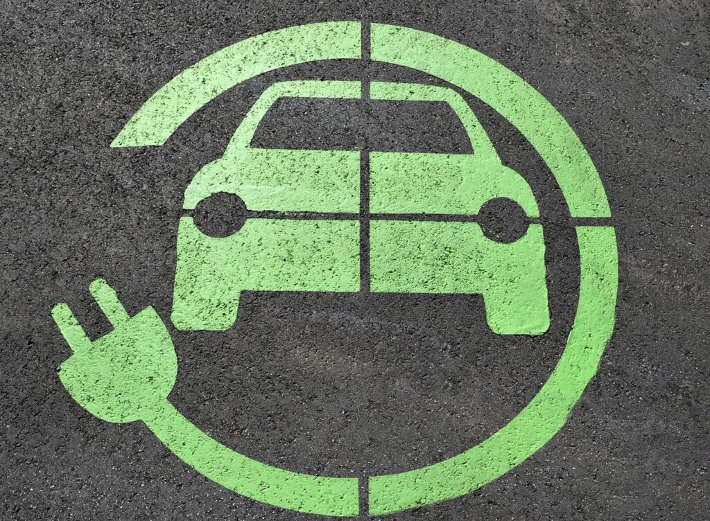 d&eacute;couvrez les avantages des voitures &eacute;lectriques et hybrides : &eacute;cologiques, &eacute;conomiques et innovantes pour un avenir durable.