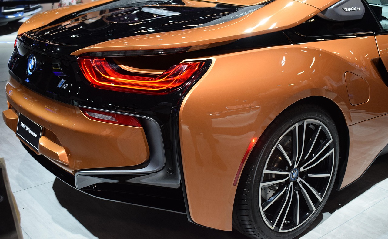 d&eacute;couvrez tout sur les voitures &eacute;lectriques et hybrides : avantages, technologies, autonomie et impact environnemental pour choisir un v&eacute;hicule plus &eacute;cologique.