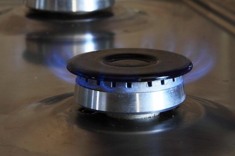 d&eacute;couvrez les enjeux et strat&eacute;gies de la suppression progressive des combustibles fossiles pour un avenir &eacute;nerg&eacute;tique durable.