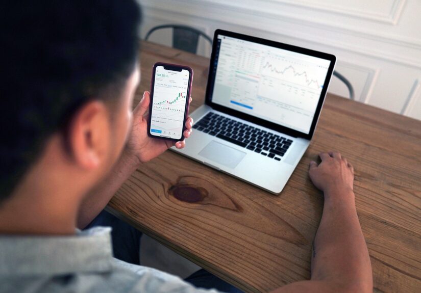 d&eacute;couvrez les bases et les strat&eacute;gies avanc&eacute;es du trading pour maximiser vos investissements sur les march&eacute;s financiers.