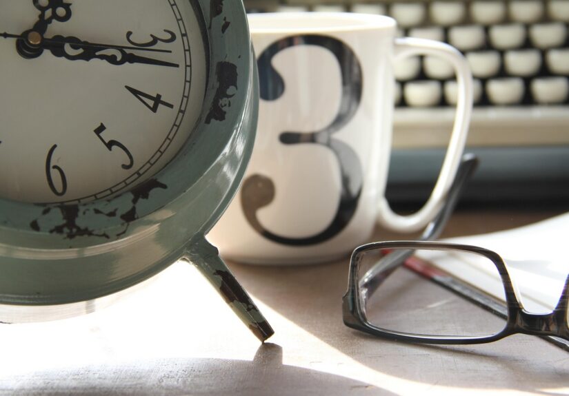 d&eacute;couvrez les avantages de la r&eacute;duction du temps de travail pour am&eacute;liorer l'&eacute;quilibre vie professionnelle et personnelle tout en augmentant la productivit&eacute;.